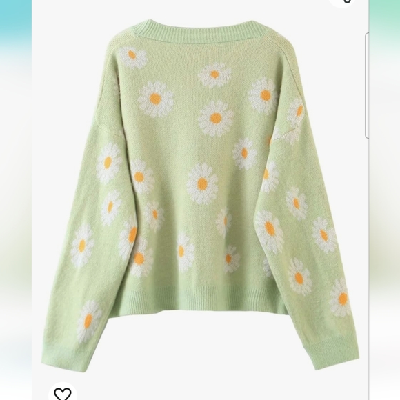Amazon Women Y2K Daisy knit cardigan, in lime green. One size. - Picture 4 of 8